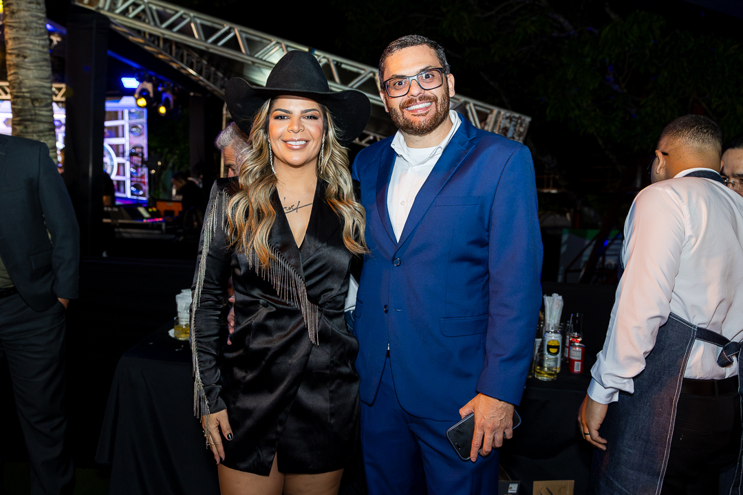 Paula Mattos e Thiago Gaucho