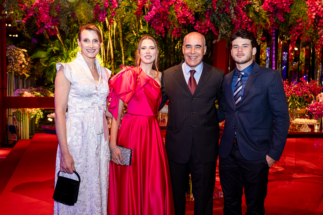 Virgínia Cestari, Helena Cestari, Marcelo Castelo Branco e Heitor Cestari