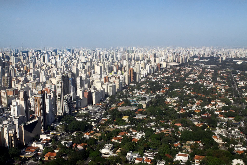 Saiba quais são os bairros que cobram as maiores taxas de condomínio em São Paulo