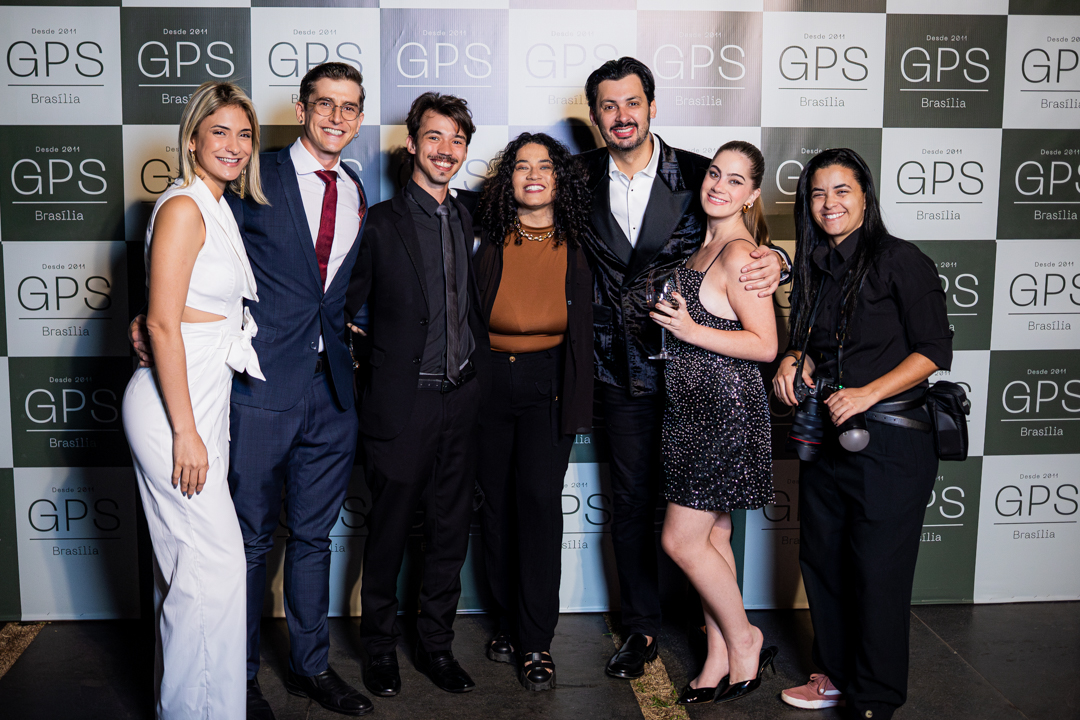 Juliê Dutra, André Rochadel, Henrique Neri, Rayra Paiva, Fernando Cavalcanti, Anna Daros e Vanessa Castro 