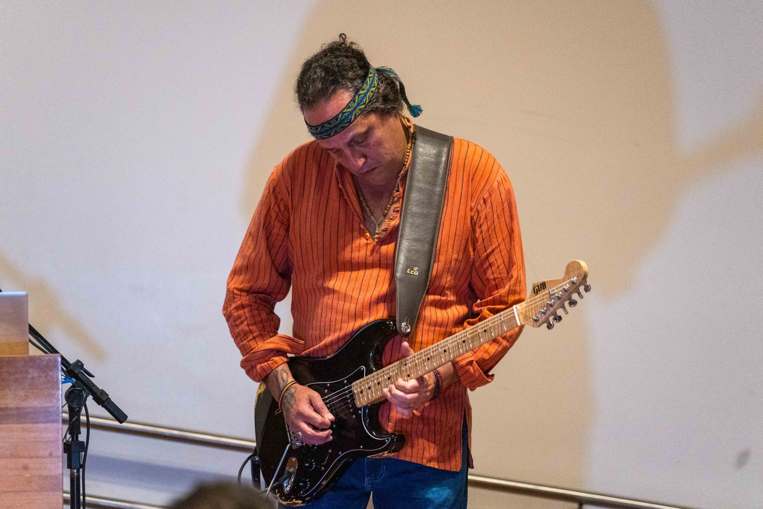 Kiko Peres, guitarrista do Natiruts