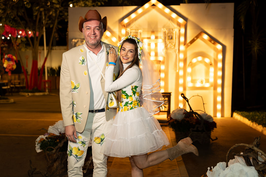 Léo Batisaco e Thaís Caixeta 