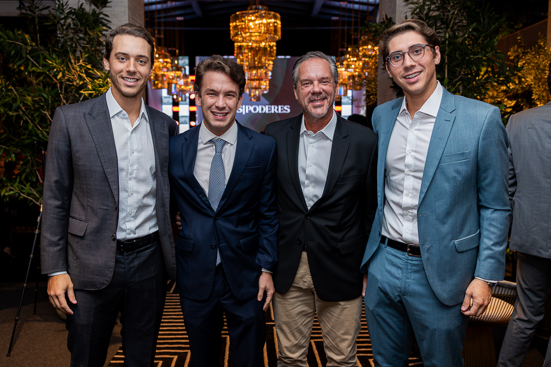 Luís Felipe de Luca, João Paulo ferras luiz Carlos de Luca e Bruno De Luca