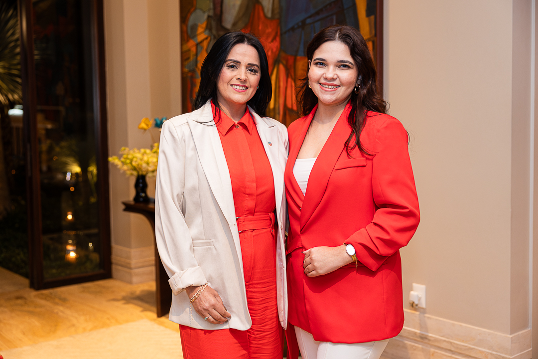 Lúcia Vieira e Carolina Santos