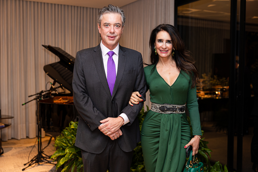 Marco Aurélio e Karina Curi 