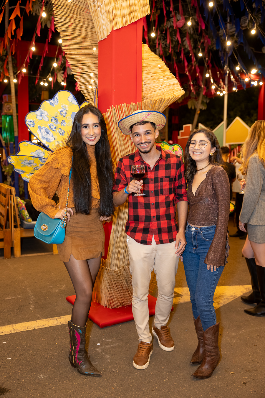 Maria Eduarda Tavares, Thales Martins e Isabella Fontes