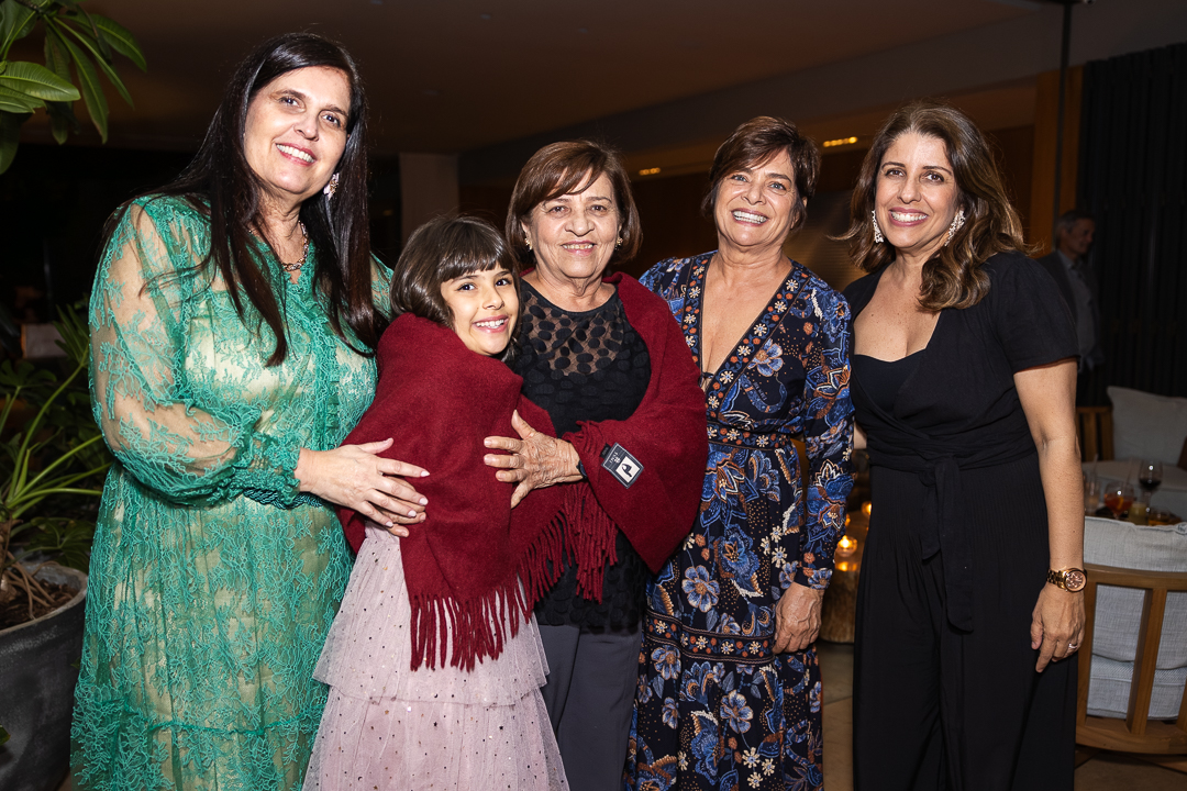Ana Paula Calhau, Maria Diniz, Tereza Diniz, Ivana Fernandes e Carla Diniz