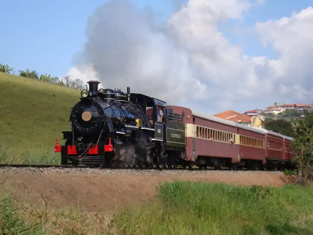 Viagens de trem pelo Brasil: sete roteiros para conhecer no País