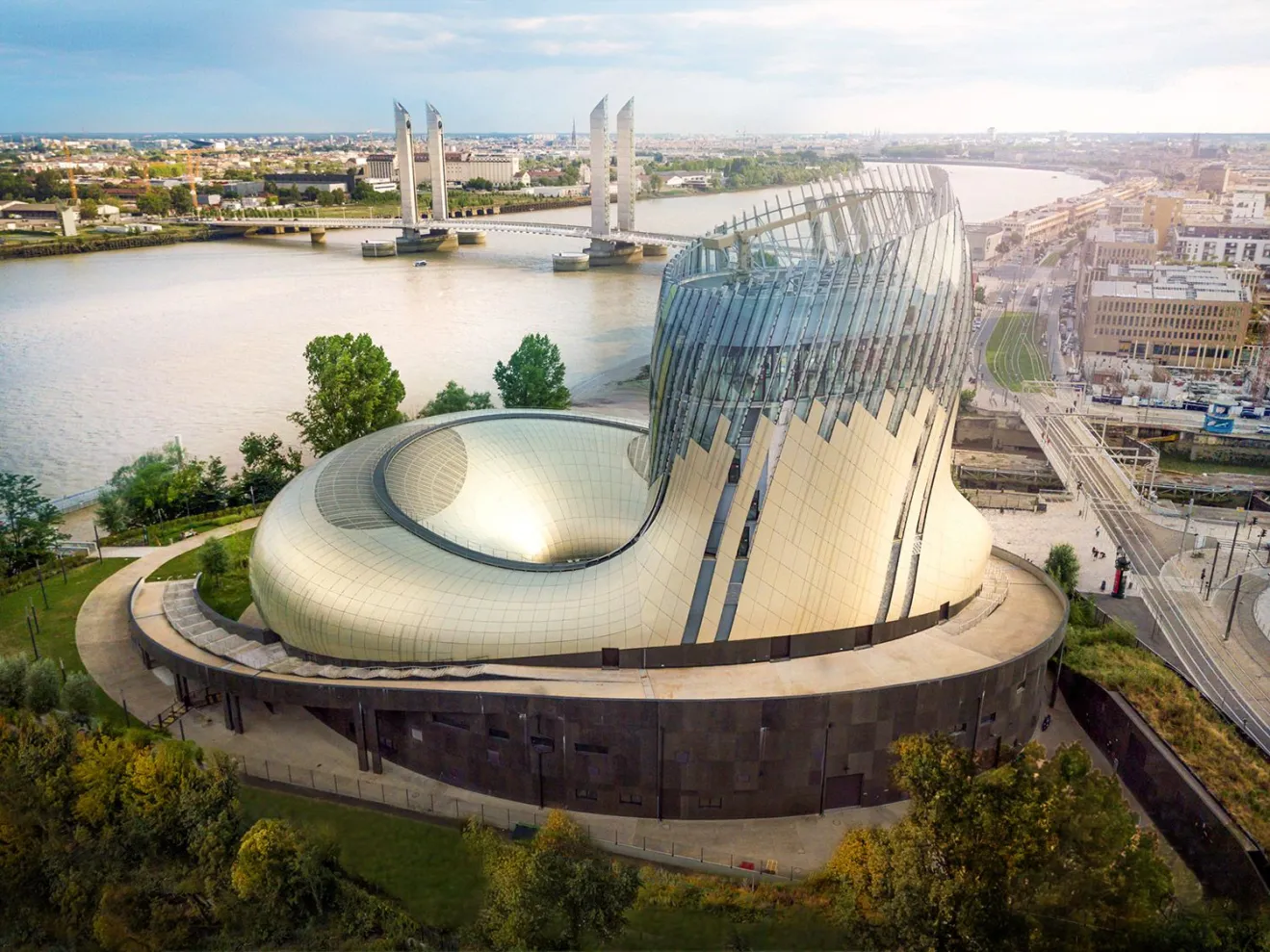 Bordeaux e Saint-Émilion: roteiro pelas cidades francesas para quem ama vinho