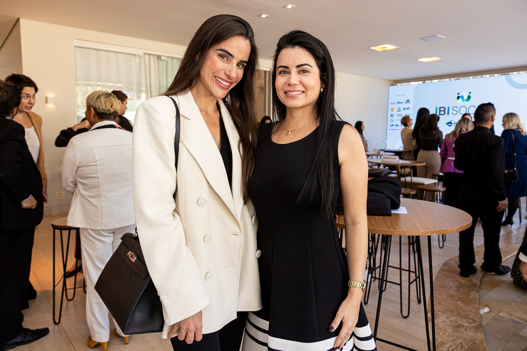 Norah Lapertosa e Desirée Sousa