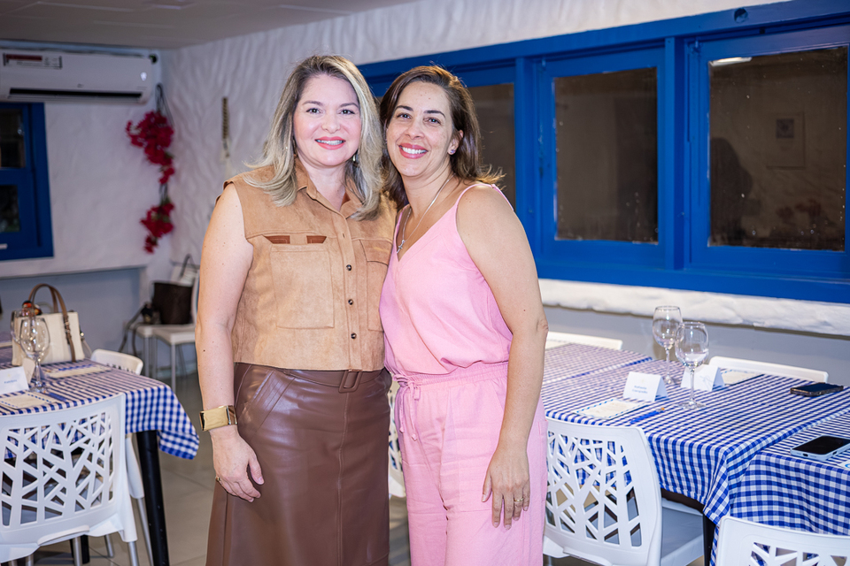 Happy Place promove oficina de pintura de taças no Zante Taverna Grega - Grega Grega - GPS Brasília - Portal de Notícias do DF